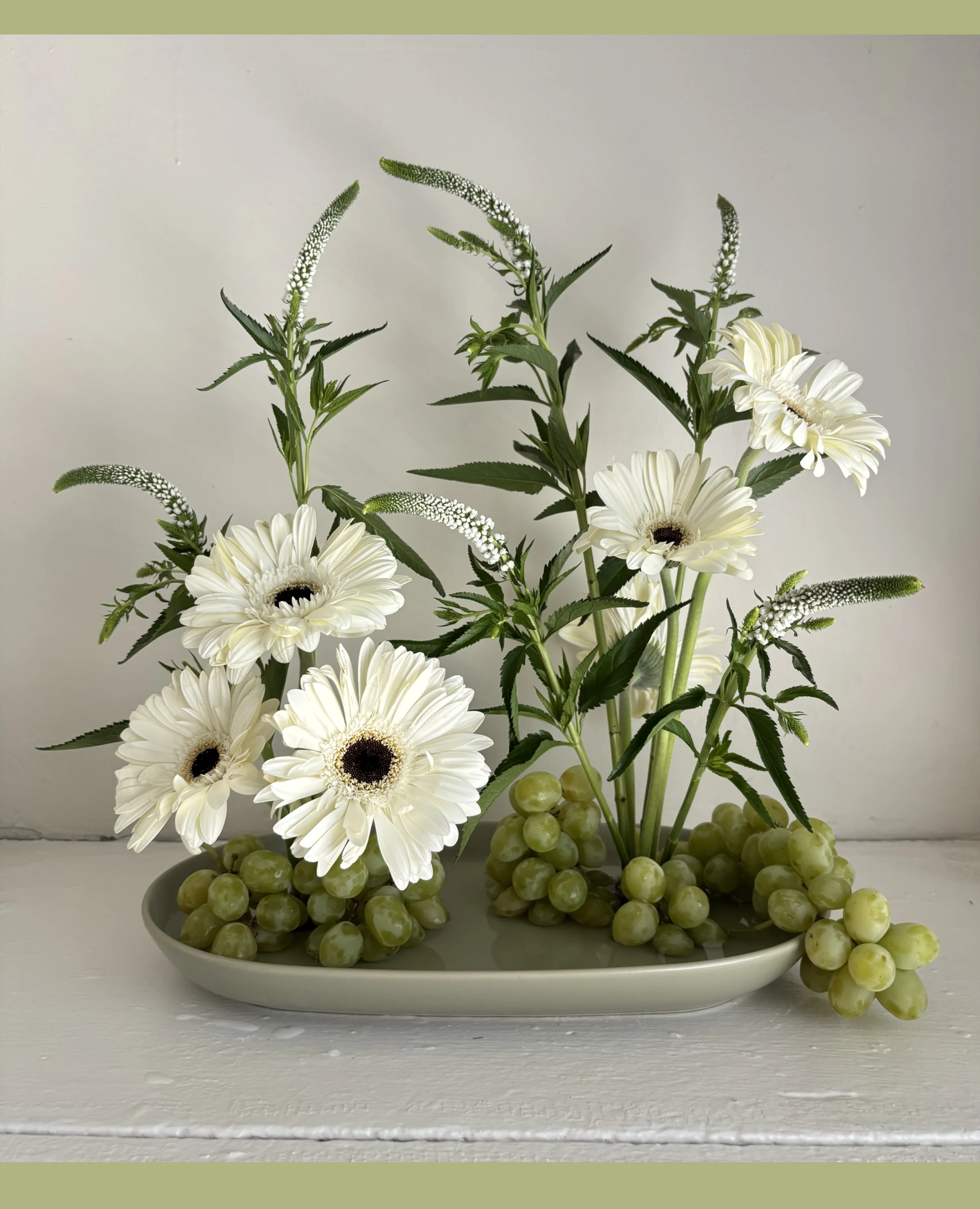 White grapes floral arrangement